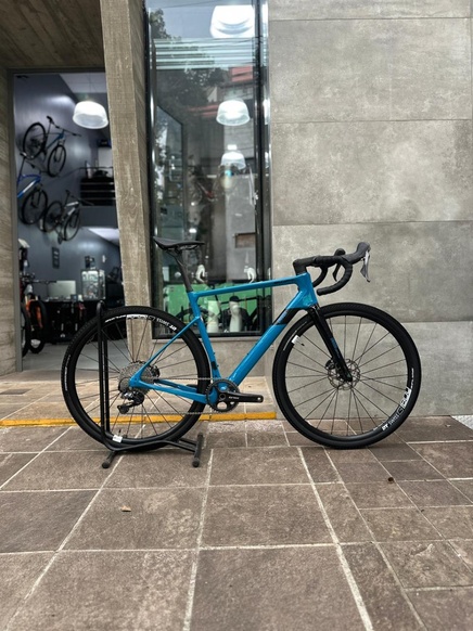 Bicicleta Swift Univox GR Evo Azl/Preto 54